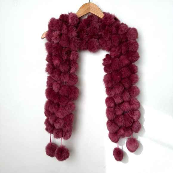 Vintage Accessories - vintage fur bauble scarf